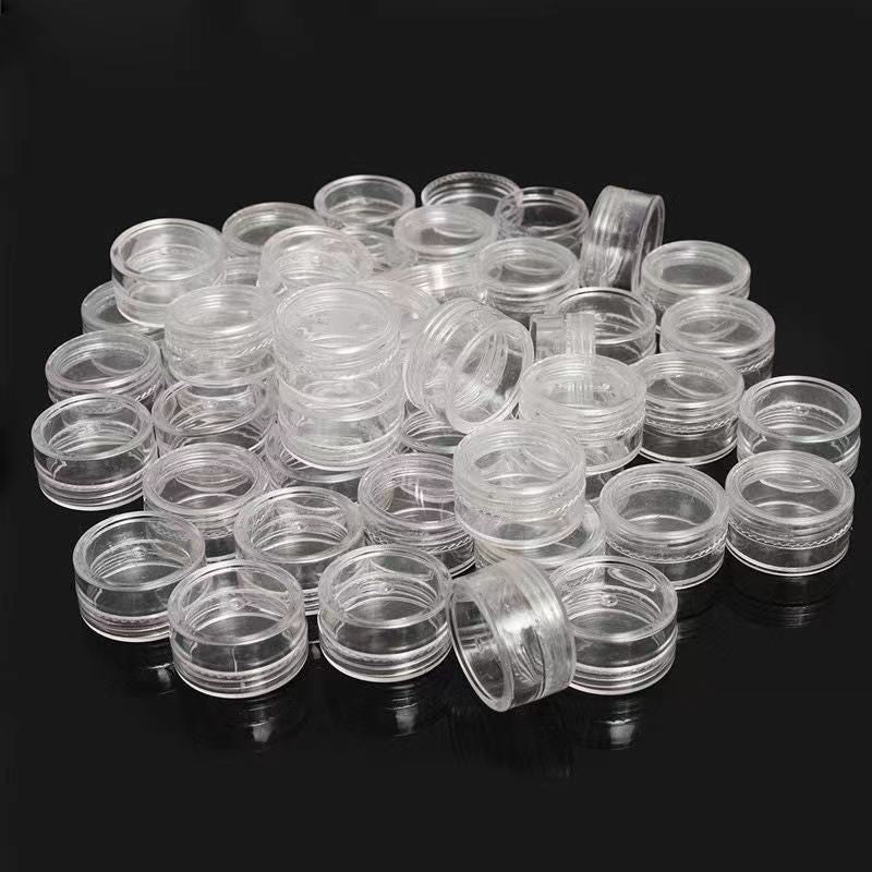 100pcs Lip balm containers